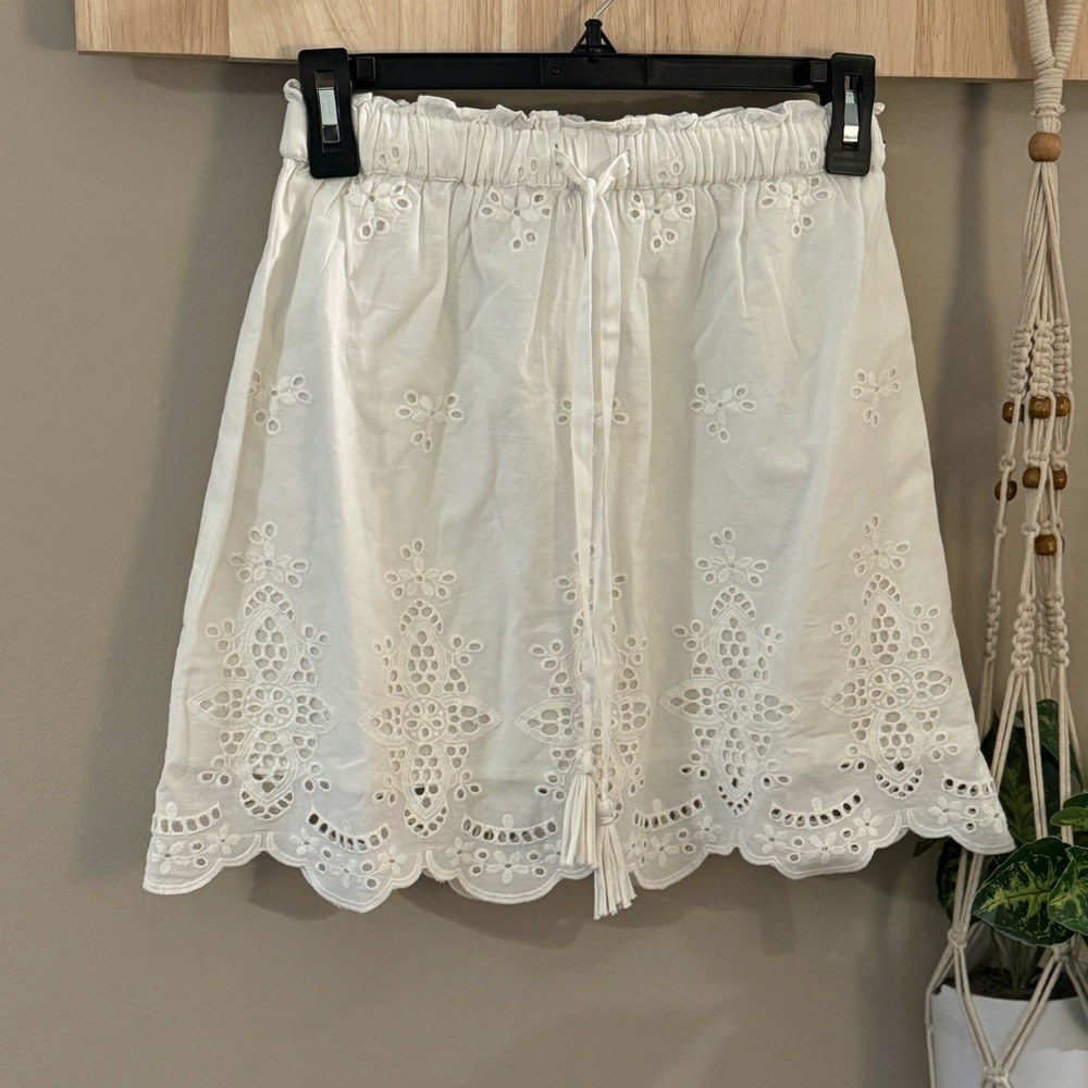 Shore Amore Skirt White Eyelet Skirt with Drawstring Size XS NWT $158 MSRP‎